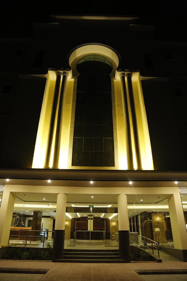 Flora Hotel Suite 2 فلورا2 للشقق المخدومة Riadh Exterior foto