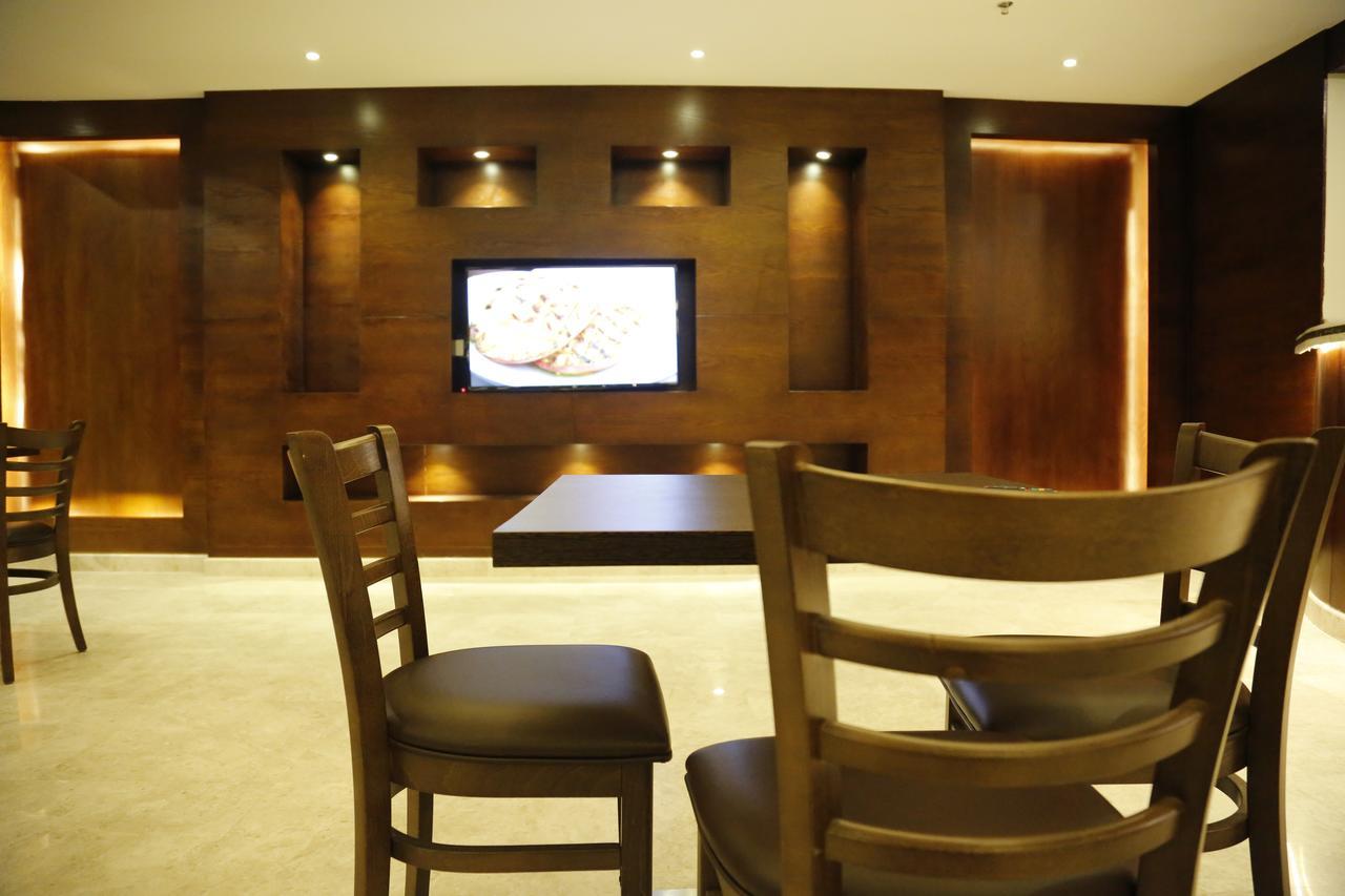 Flora Hotel Suite 2 فلورا2 للشقق المخدومة Riadh Exterior foto