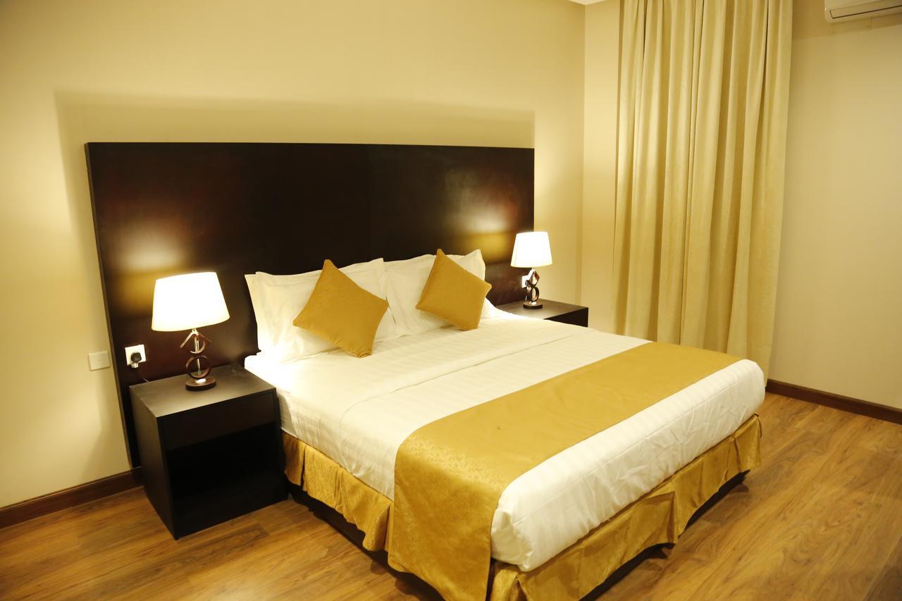 Flora Hotel Suite 2 فلورا2 للشقق المخدومة Riadh Exterior foto