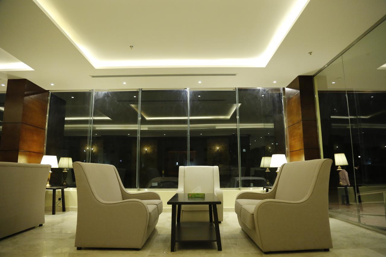 Flora Hotel Suite 2 فلورا2 للشقق المخدومة Riadh Exterior foto