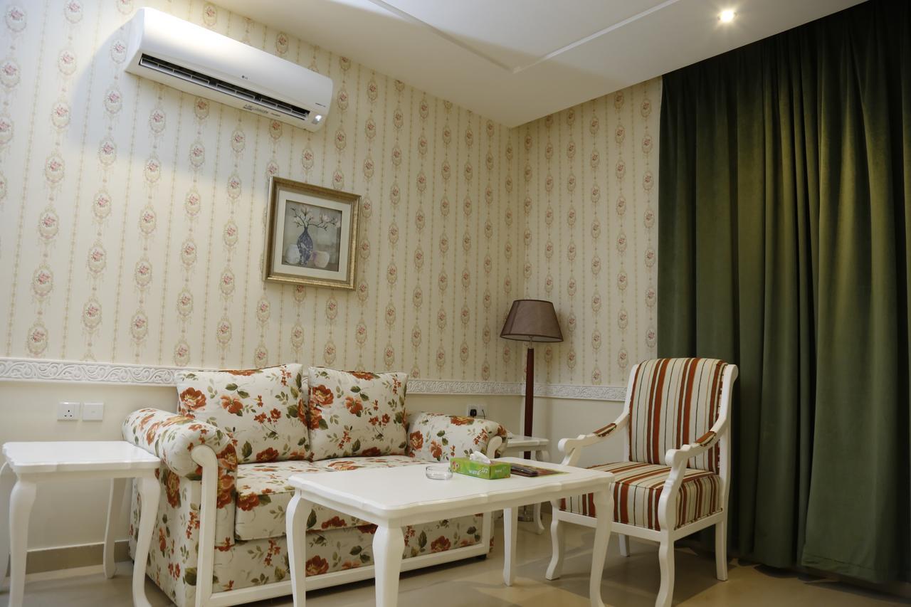 Flora Hotel Suite 2 فلورا2 للشقق المخدومة Riadh Exterior foto