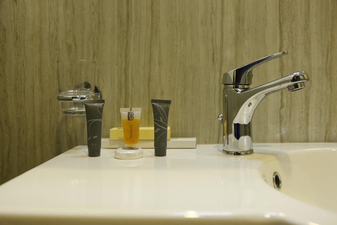 Flora Hotel Suite 2 فلورا2 للشقق المخدومة Riadh Exterior foto